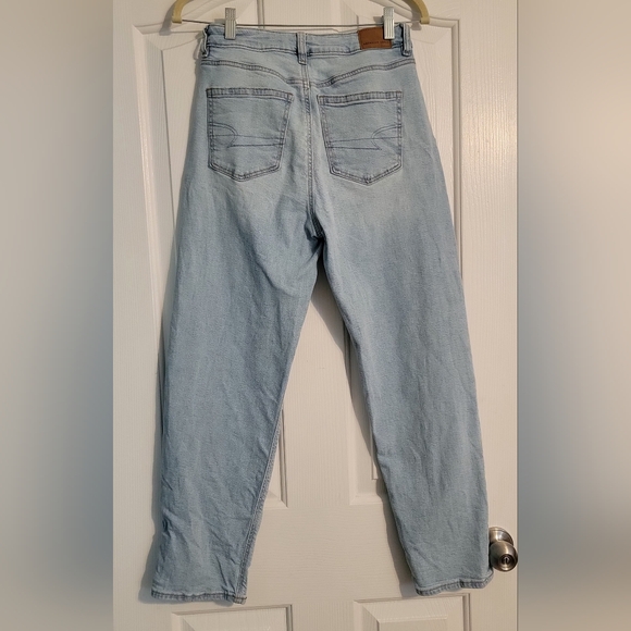 American Eagle Mom Straight Jeans - Picture 2 of 7
